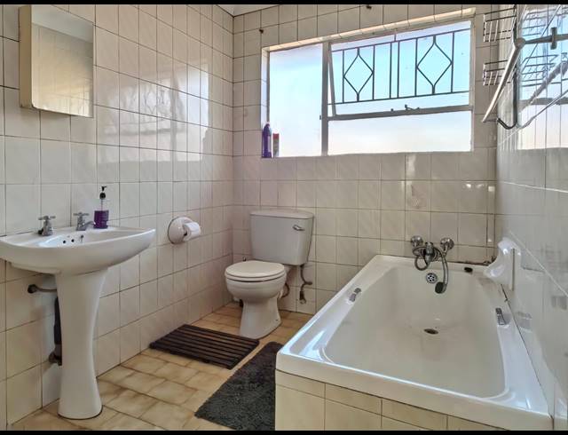 2 BEDROOM DUPLEX FOR SALE IN BLACKHEATH